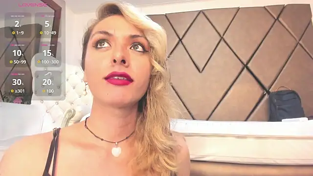 LunitaDiva online show from February 26, 2025, 12:47 pm