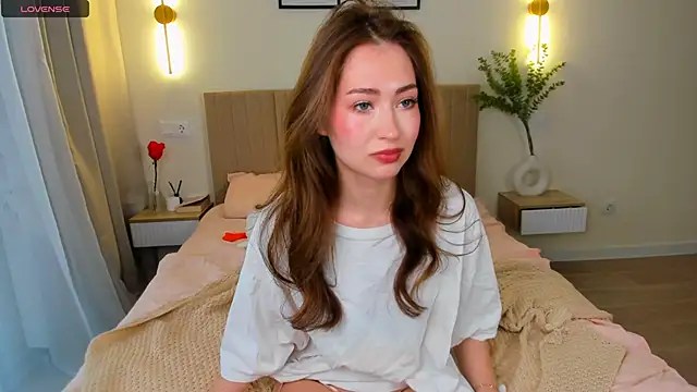 shellikeangel online show from March 20, 2025, 3:04 pm