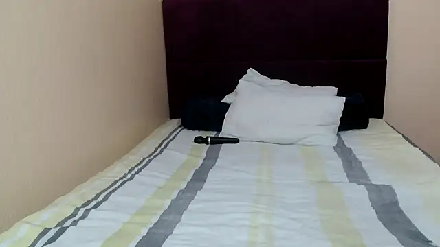 Snapshot of Bbw255 chatting on April 7, 2026, 8:15 am Bbw255 online show from April 7, 2026, 8:15 am