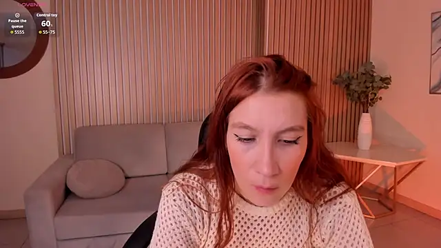 MiaFarrell  online show from February 8, 2026, 11:35 am