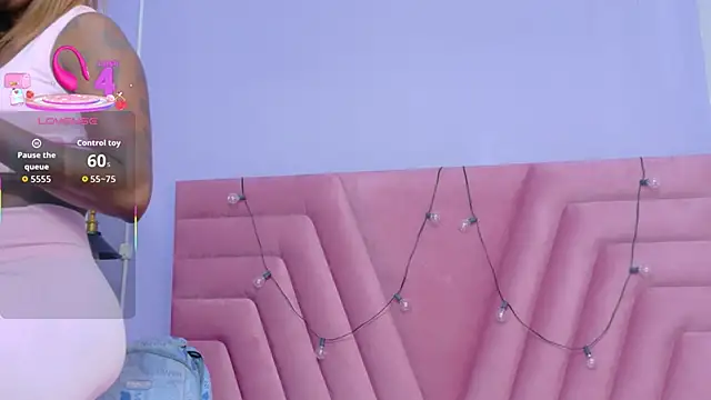 kinkyandsavage online show from February 1, 2026, 12:59 pm