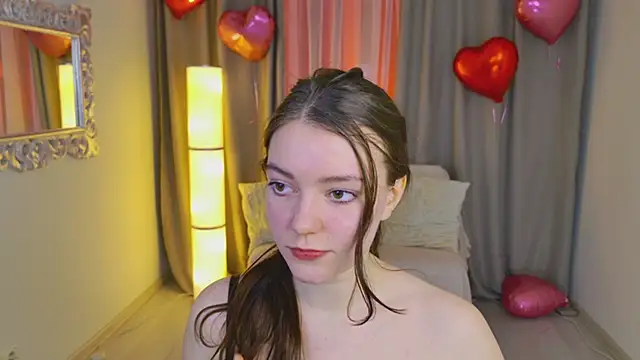 Lana  Cute  online show from February 20, 2026, 2:28 pm