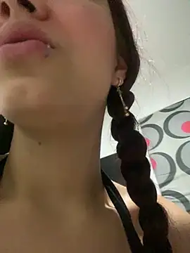 Snapshot of thamygomezz chatting on January 29, 2025, 11:09 am thamygomezz online show from January 29, 2025, 11:09 am