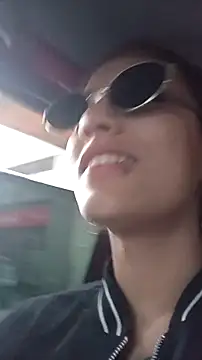 Snapshot of thamygomezz chatting on October 6, 2025, 9:56 pm thamygomezz online show from October 6, 2025, 9:56 pm