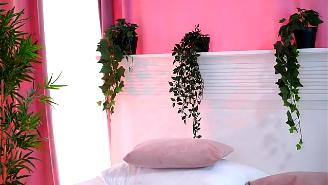 Jenna Day online show from March 22, 2025, 7:04 am