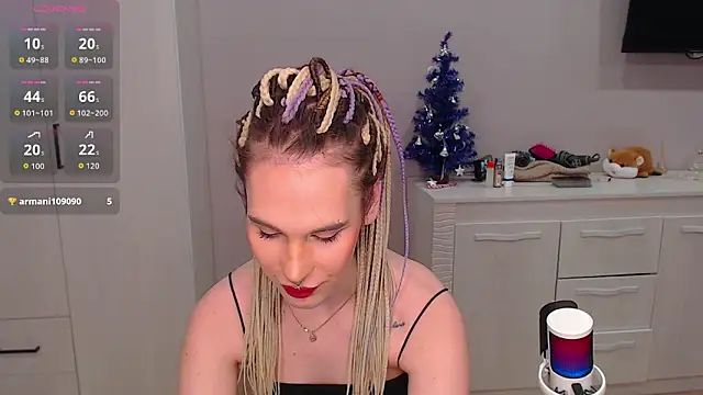 Snapshot of Cassie_Bae chatting on February 14, 2026, 5:53 pm Cassie Bae online show from February 14, 2026, 5:53 pm