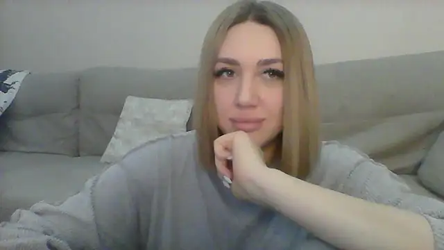 Snapshot of VickyLove047 chatting on January 8, 2025, 5:37 am VickyLove047 online show from January 8, 2025, 5:37 am