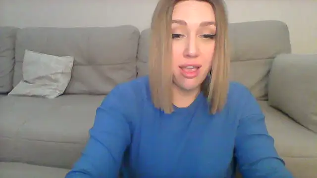 Snapshot of VickyLove047 chatting on February 14, 2025, 8:37 pm VickyLove047 online show from February 14, 2025, 8:37 pm