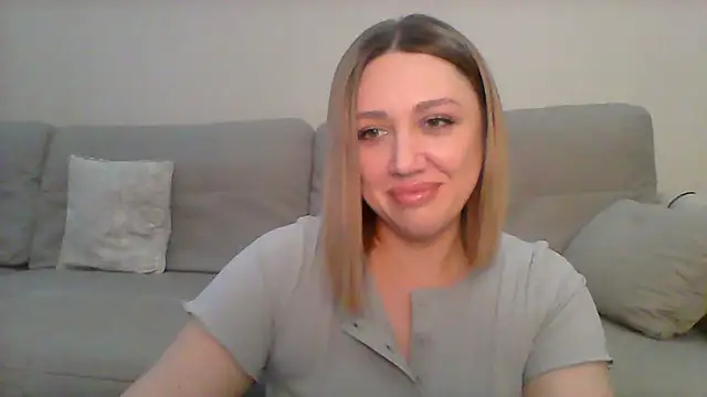 Snapshot of VickyLove047 chatting on March 13, 2025, 8:26 am VickyLove047 online show from March 13, 2025, 8:26 am