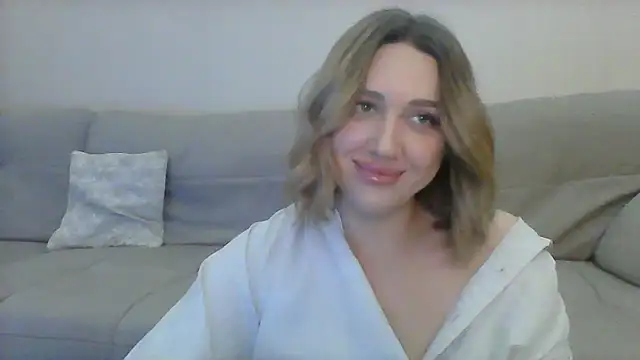 Snapshot of VickyLove047 chatting on March 22, 2025, 5:49 am VickyLove047 online show from March 22, 2025, 5:49 am