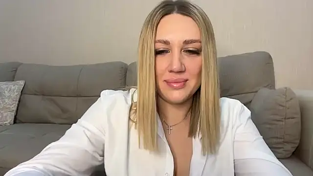 Snapshot of VickyLove047 chatting on September 26, 2025, 6:28 am VickyLove047 online show from September 26, 2025, 6:28 am