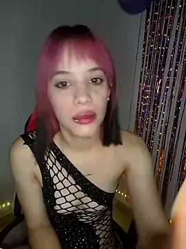 Snapshot of franchezkavegaaa chatting on January 14, 2025, 11:10 am franchezkavegaaa online show from January 14, 2025, 11:10 am