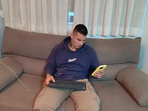 Geishastudios online show from November 10, 2025, 9:25 pm