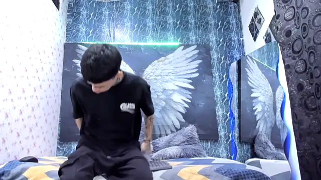 exotic hot couple online show from March 30, 2026, 10:00 pm