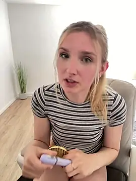 AnnyBelleX online show from April 23, 2026, 2:41 pm