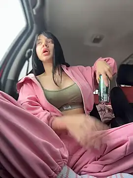 JulliaVegas online show from February 9, 2026, 3:10 am