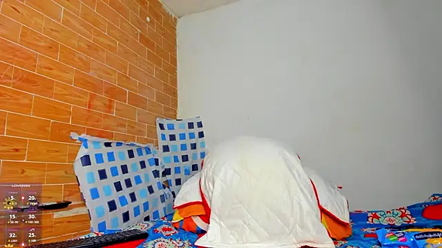 yonsol abril online show from February 9, 2025, 4:50 pm