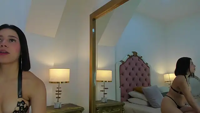 Snapshot of rebeca_watsson chatting on February 7, 2025, 11:34 am rebeca watsson online show from February 7, 2025, 11:34 am