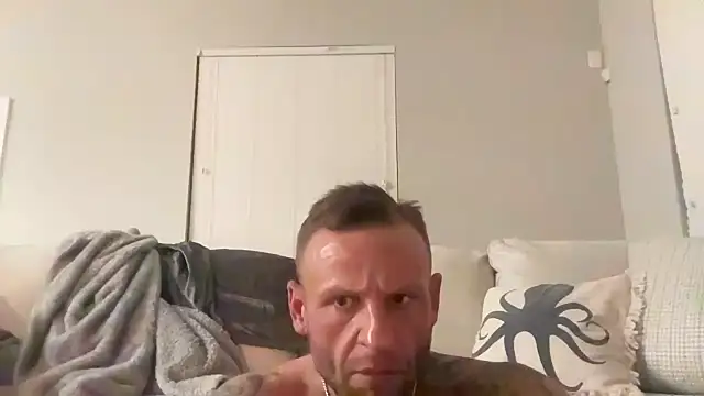 heavyhitta83 online show from January 14, 2025, 5:30 am