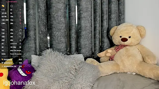 johanafox  online show from December 22, 2024, 11:22 am