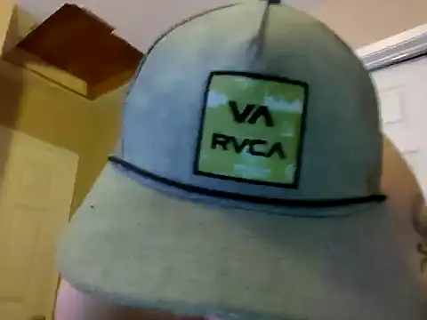 Huntzg23 online show from November 24, 2025, 10:59 am