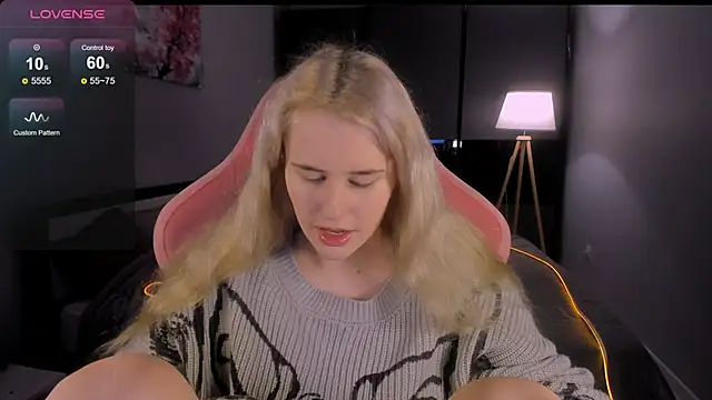 Molly Toads online show from February 3, 2025, 5:18 am