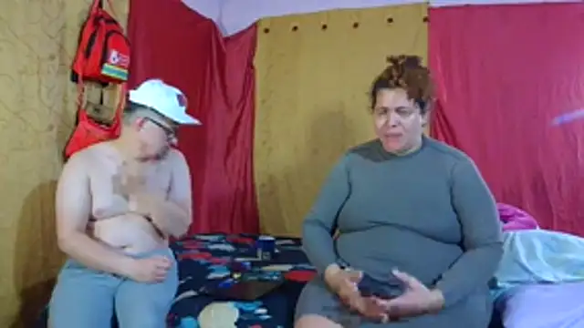 pecadodulce123 online show from February 13, 2026, 11:12 pm