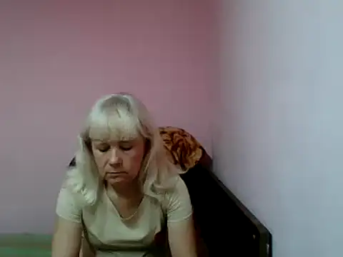 sakura blonde online show from March 1, 2025, 2:44 pm