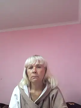 sakura blonde online show from September 24, 2025, 6:33 pm