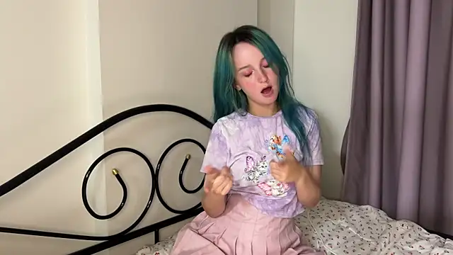 bumble bee online show from February 8, 2025, 3:42 pm