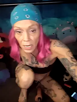 MommyMisfit online show from November 6, 2025, 2:34 am