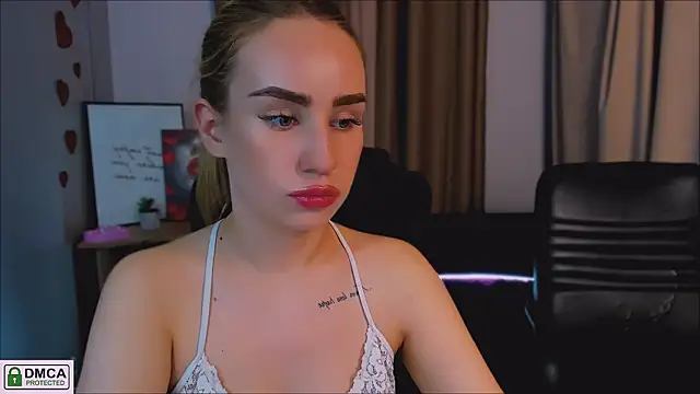 playful sophie online show from March 18, 2025, 11:53 pm