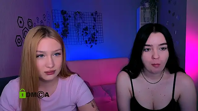 playful sophie online show from March 18, 2026, 8:23 pm