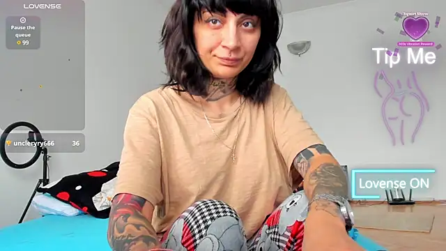 Lucky Deniz online show from March 12, 2025, 7:57 am