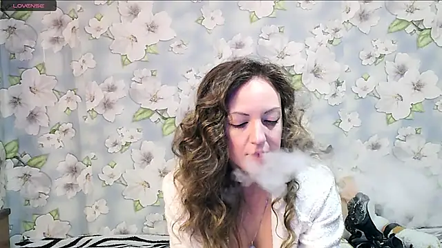 KattyLuuu online show from February 23, 2025, 3:24 am