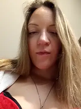 KattyLuuu online show from February 13, 2026, 8:49 pm