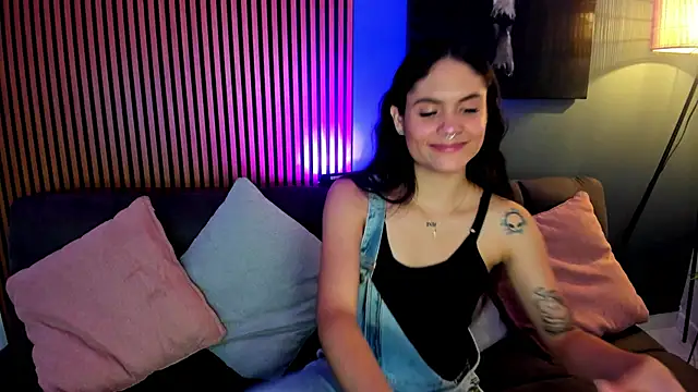 Gaby Ferrer online show from October 28, 2025, 2:31 pm