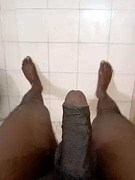 tharu111111 online show from February 20, 2026, 3:58 am