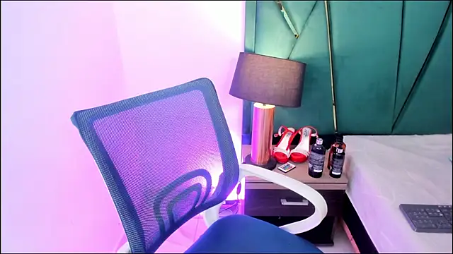 Tamara Myller online show from April 11, 2026, 12:31 pm