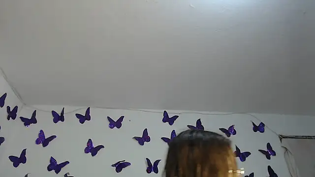 Anny Fox- online show from November 19, 2025, 3:06 am