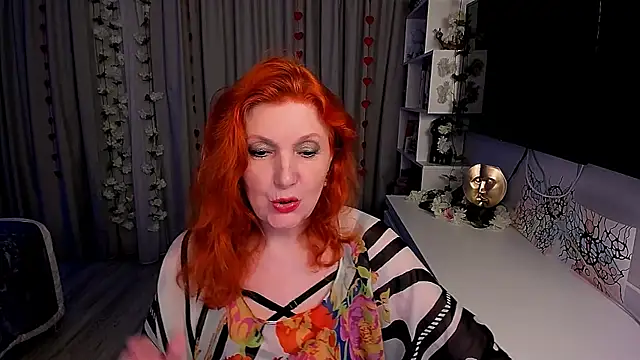 Fire-Fox-One online show from September 20, 2025, 9:27 pm