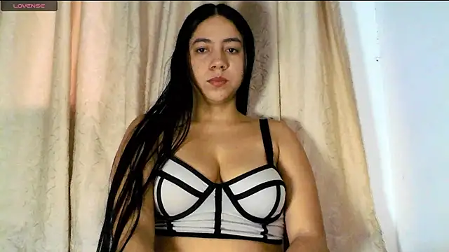 Katherin Carter  online show from February 18, 2025, 7:52 pm