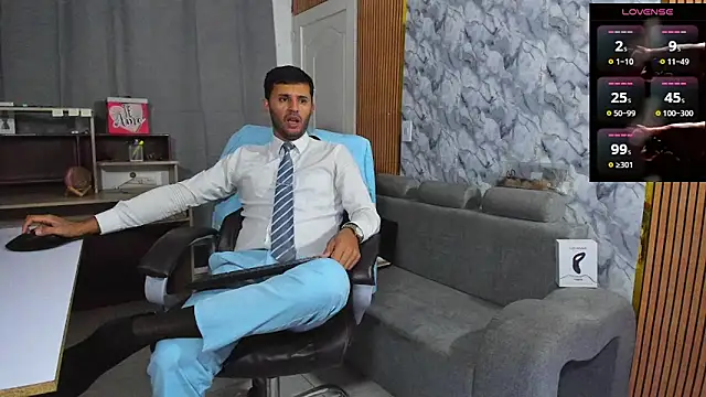 Hideintheoffice online show from February 7, 2026, 5:44 am