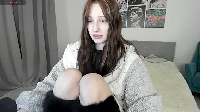 Snapshot of Lissa_Meow_ chatting on May 7, 2026, 1:33 am Lissa Meow online show from May 7, 2026, 1:33 am