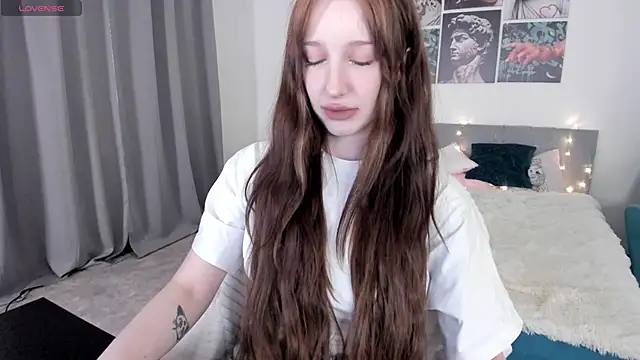 Snapshot of Lissa_Meow_ chatting on June 5, 2026, 6:52 am Lissa Meow online show from June 5, 2026, 6:52 am