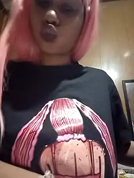 carmelbbyx22 online show from April 4, 2026, 5:10 pm