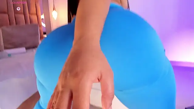 Snapshot of victoriaroyce1 chatting on February 27, 2026, 12:38 pm victoriaroyce1 online show from February 27, 2026, 12:38 pm