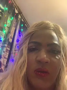 Snapshot of The-Beyonce chatting on January 3, 2025, 12:00 am The-Beyonce online show from January 3, 2025, 12:00 am