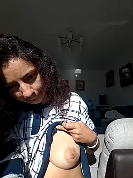 naughty69curls online show from October 25, 2025, 8:55 am