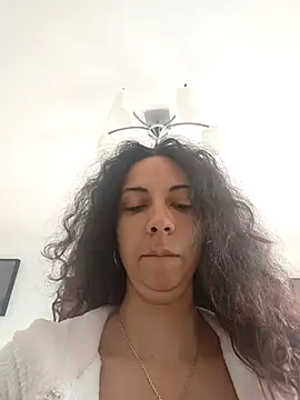 naughty69curls online show from November 16, 2025, 9:04 am